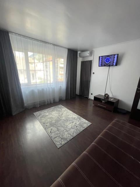 Apartament Sory ,la 200 de metri de hoteluri,ștrand ,terase,are toate utilitățile inclusiv internet wireless,cablu tv, priveliște spre munte și hoteluri Apartment in Serbia
