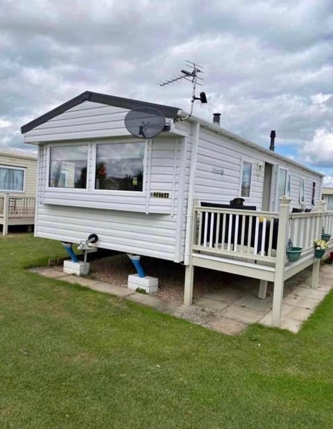 Property building, Garden view