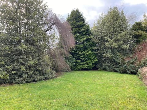 4 bedroom, 8 single beds, with free parking & wifi near new walkway House in Meath, Co. Meath, Ireland