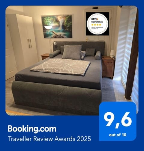 Bed, Photo of the whole room, Logo/Certificate/Sign, Bedroom