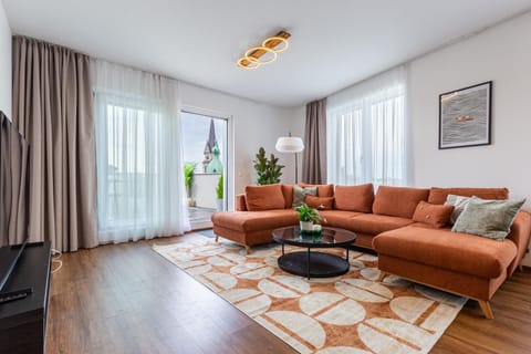 TV and multimedia, View (from property/room), Living room, Seating area
