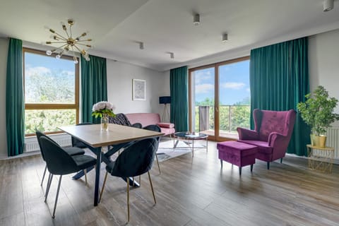 Natural landscape, Living room, Seating area, Dining area