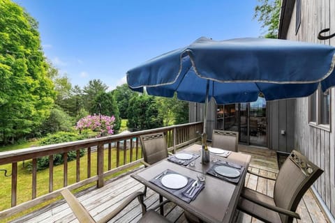 Bear Pass - Mountain View home House in Vermont