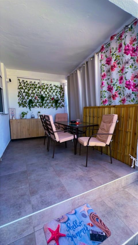 Anastelia Apartments - The Backyard House in Halkidiki