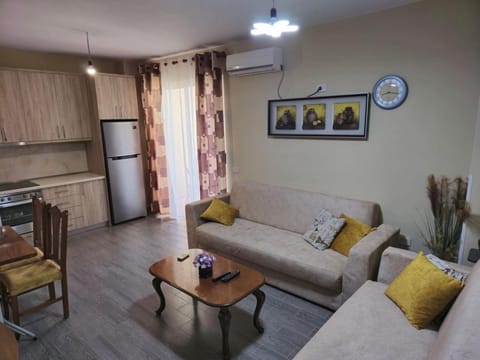 Kitchen or kitchenette, Living room, Seating area, Dining area, oven, stove, air conditioner