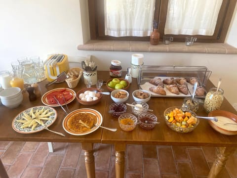 Food and drinks, Breakfast, Buffet breakfast