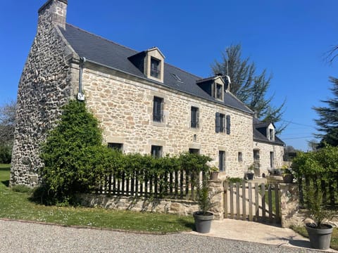 Écrin de la baie Chambre Raphaël Bed and Breakfast in Douarnenez