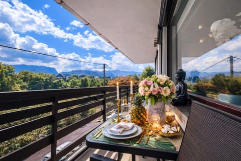 View (from property/room), Balcony/Terrace