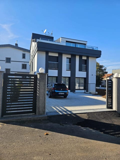 Property building, Parking