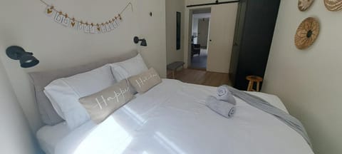 Bed, Photo of the whole room, Bedroom, towels, wardrobe