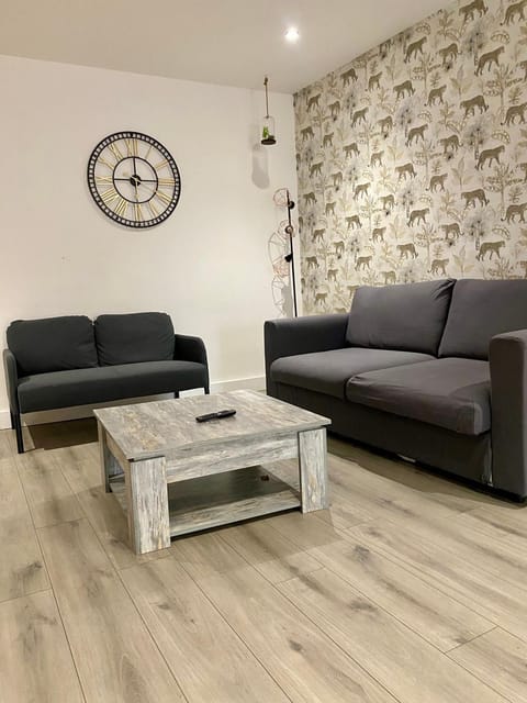 uniquejoe properties Apartment in England