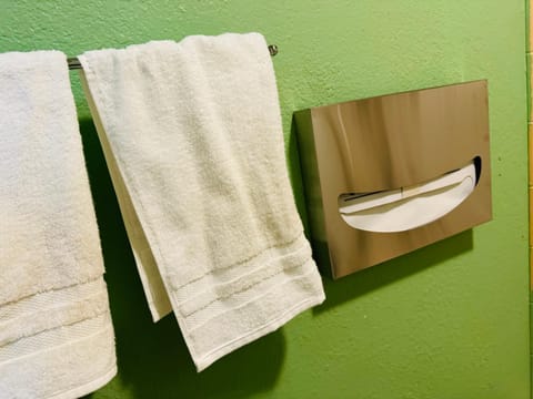 Cozy House Nested Around Trees Ｃ Vacation rental in Willow Glen