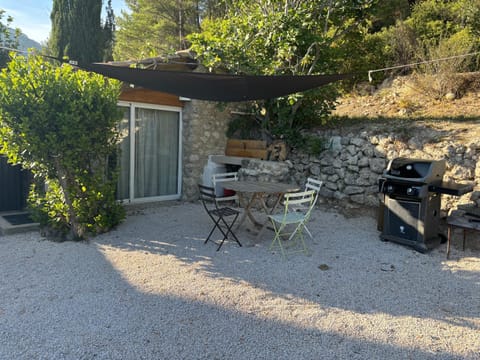 Patio, Garden, Dining area