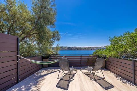View (from property/room), Balcony/Terrace, Sea view