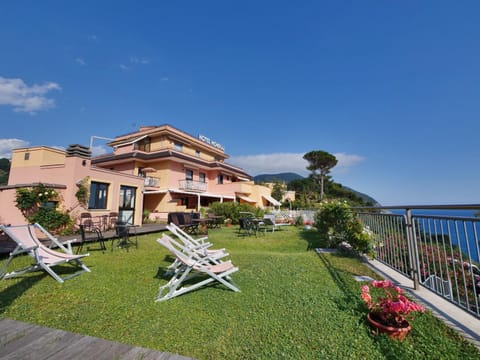 Property building, Garden