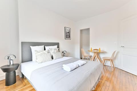 Bed, Photo of the whole room