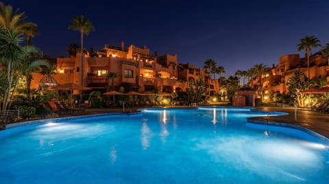 VACATION MARBELLA I The Signature Penthouse, Sea View, Sauna, Private Heated Jacuzzi, Cutting-edge Amenities House in Costa del Sol