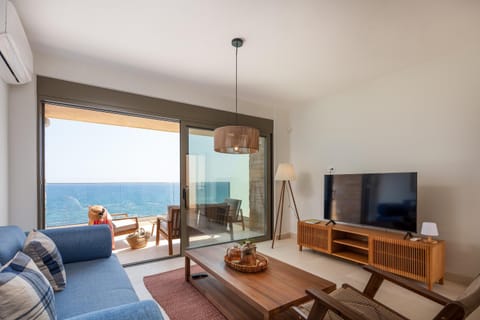 TV and multimedia, Living room, Seating area, Sea view