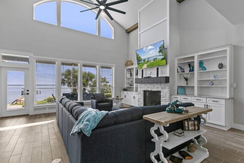 The W in Green Cove Springs House in Florida