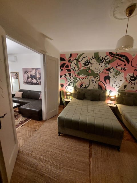 Living room, Photo of the whole room, Seating area, Bedroom