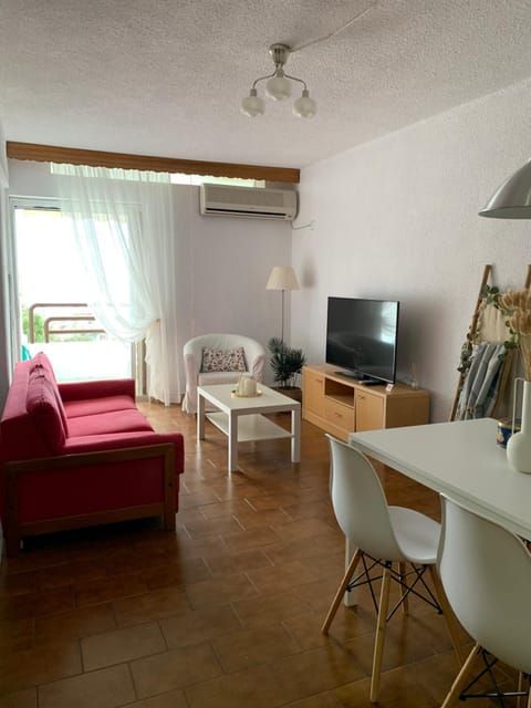 Living room, Dining area, Garden view, Sea view, Sea view