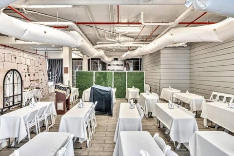 Double Queen Room-Hosted by Sweetstay Apartment in Surfside