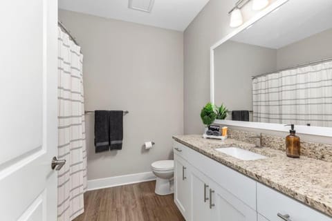 Modern New Build 12BR 12BA w Garage Patio Apartment in Wyoming