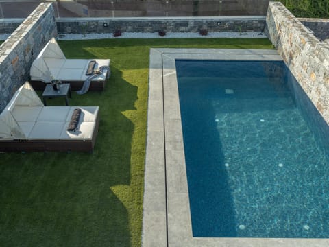 Patio, Pool view, Pool view, Swimming pool, Swimming pool, sunbed