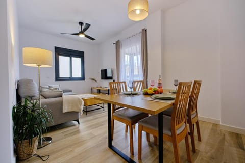 TV and multimedia, Living room, Dining area, Evening entertainment