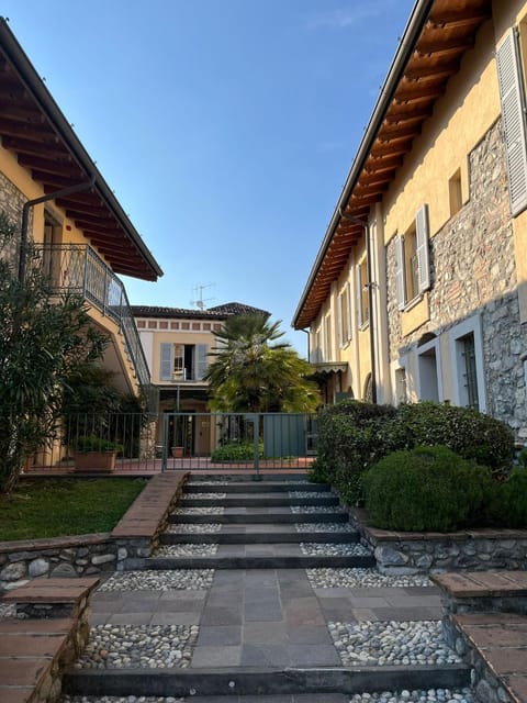 Garden, Swimming pool