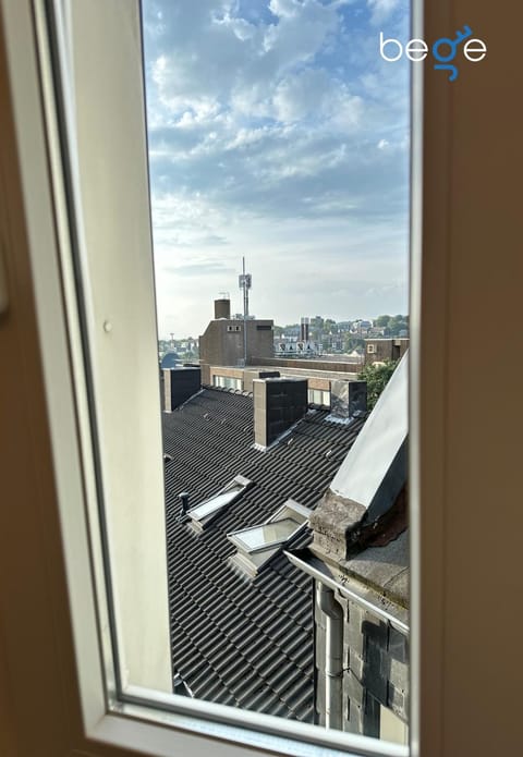 Day, View (from property/room), City view