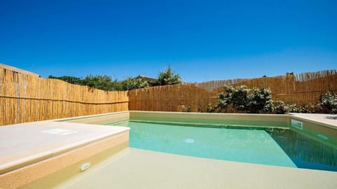 Day, Natural landscape, Pool view, Swimming pool