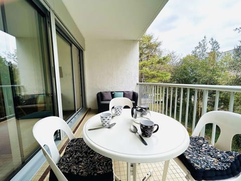 Appartement 2 pièces - 5 couchages avec parking - Proche plage, Le Pouliguen - FR-1-245-195 Apartment in Le Pouliguen