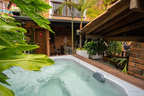 Day, Hot Tub, Garden view