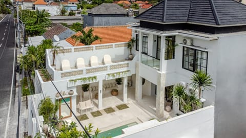 Garden, Balcony/Terrace, Swimming pool