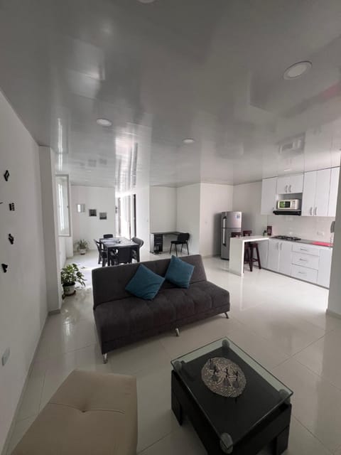 Communal lounge/ TV room, Living room, Dining area