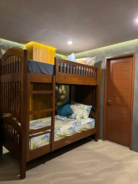 bunk bed
