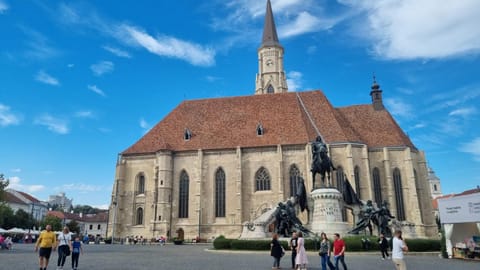 Nearby landmark