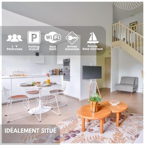 Communal lounge/ TV room, TV and multimedia, Kitchen or kitchenette, Dining area