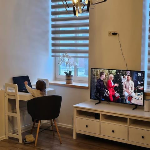 Living room, Family