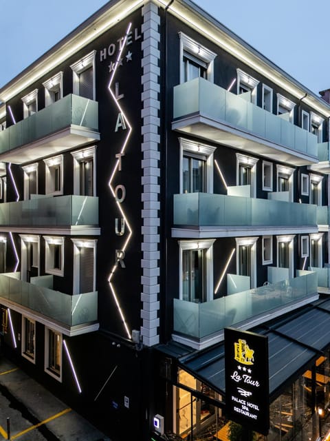 Property building, Facade/entrance