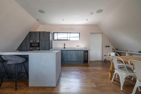 Kitchen or kitchenette, Living room, kitchen