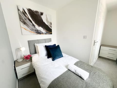 Deepdale House by Blue Skies Stays House in England