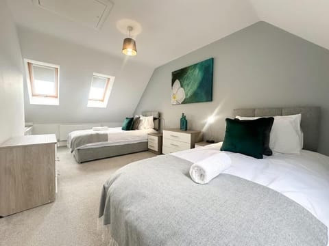 Deepdale House by Blue Skies Stays House in England