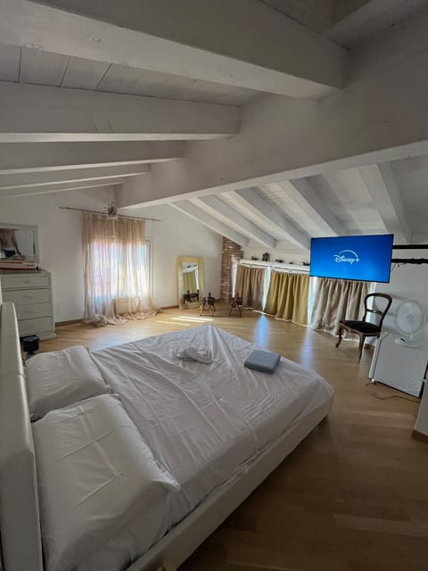 TV and multimedia, Bedroom