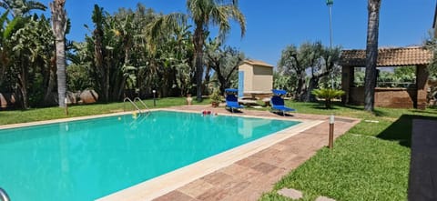 Garden, Balcony/Terrace, Pool view, Swimming pool, sunbed