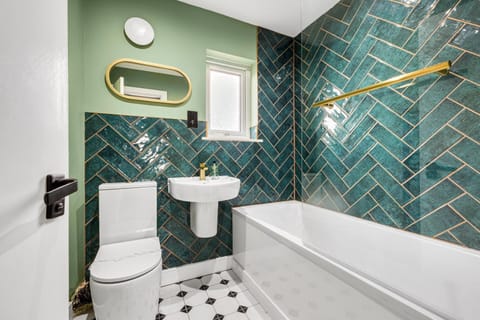 Toilet, Bathroom, Bath