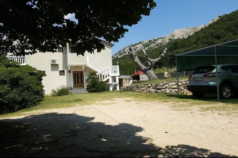 Apartment Petra, Jurandvor Baška Apartment in Lika-Senj County