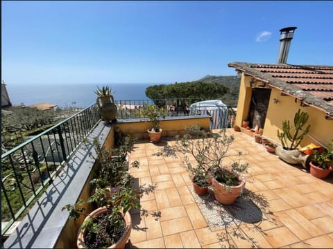 Day, Natural landscape, View (from property/room), Balcony/Terrace, Sea view