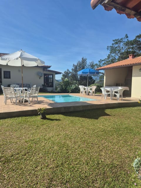 casa aconchegante na montanha Nature lodge in Miguel Pereira